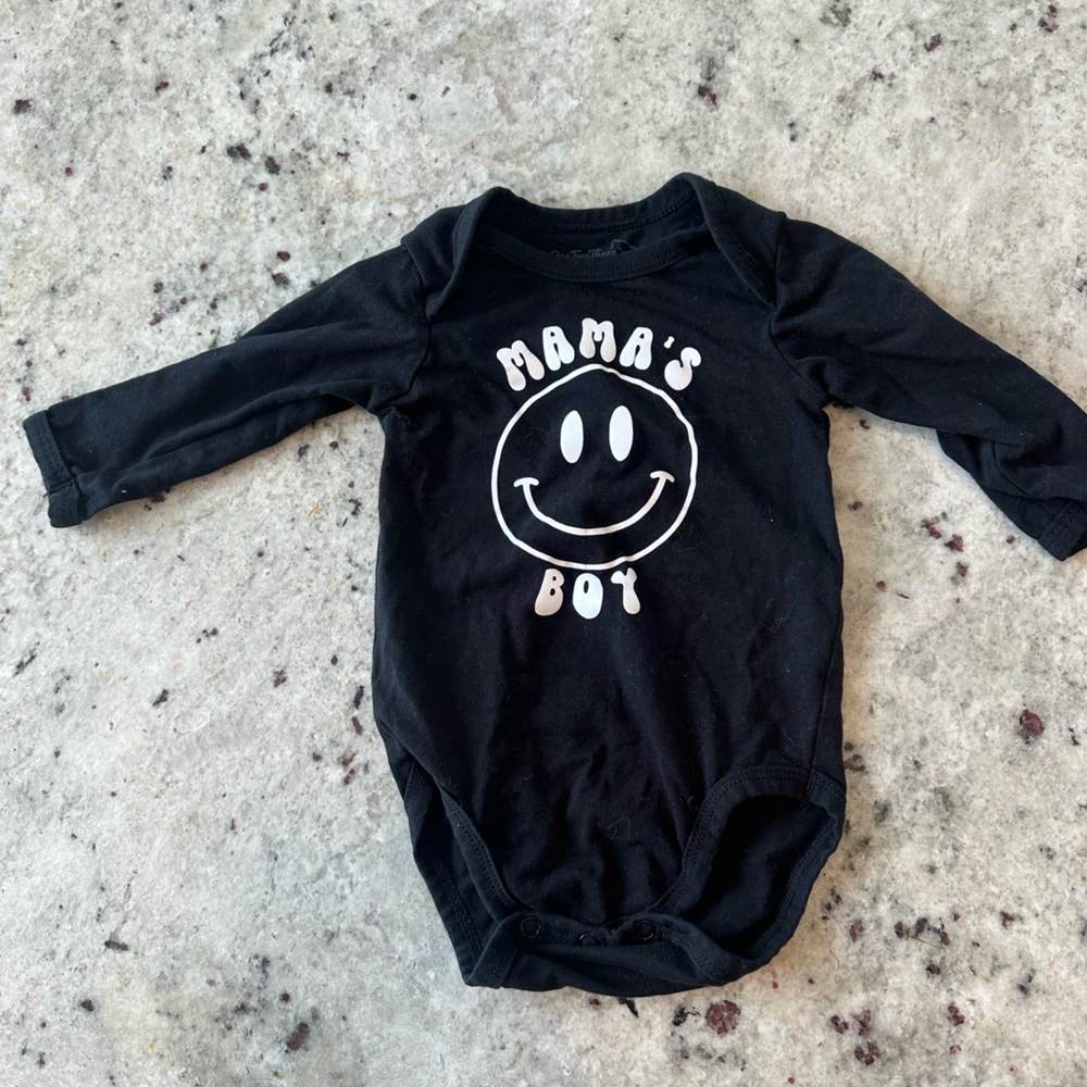 3-6 baby body suit mamas boy